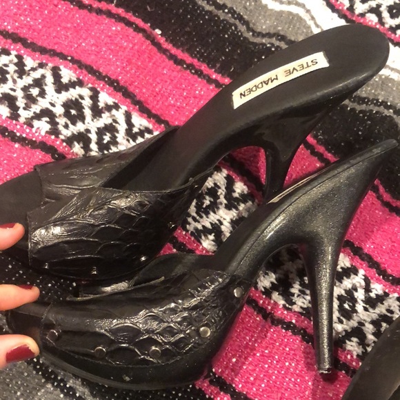 Steve madden black glittery studded heels - Picture 4 of 6